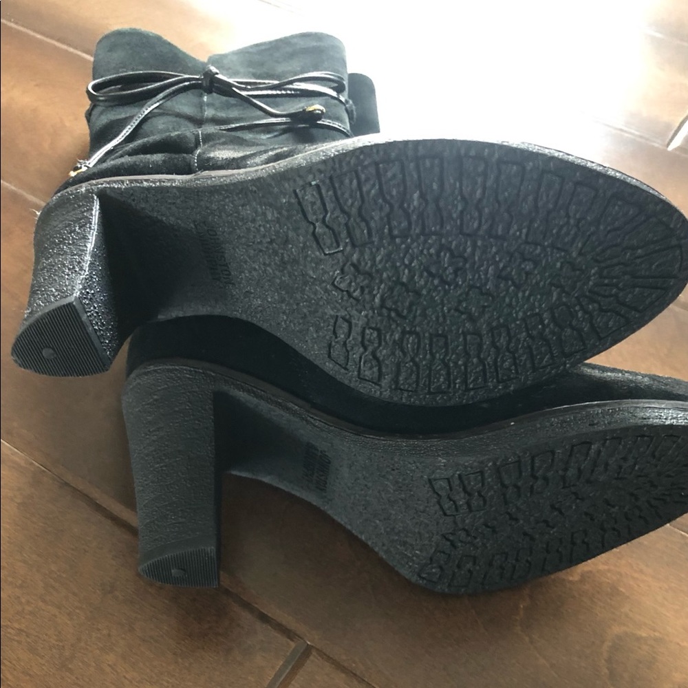 Johnston & Murphy Suede Boots - Picture 3 of 13